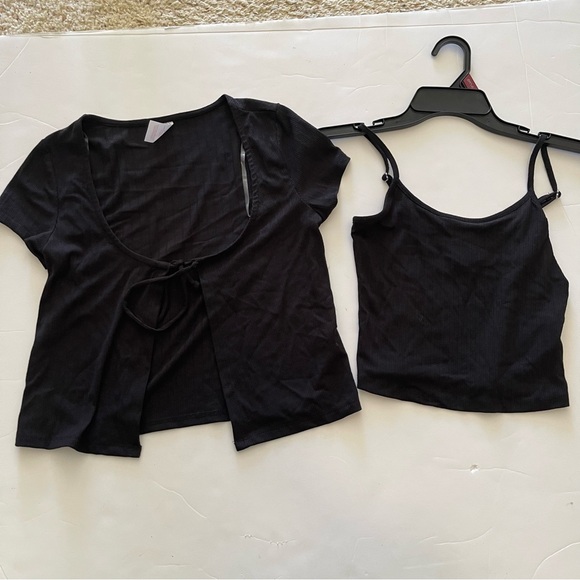 Black Two Piece Crop Top - Picture 4 of 5